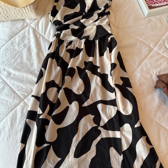 Abercrombie & Fitch Fiore One-Shoulder Maxi Dress Cutout High Front Slit - Picture 3 of 3